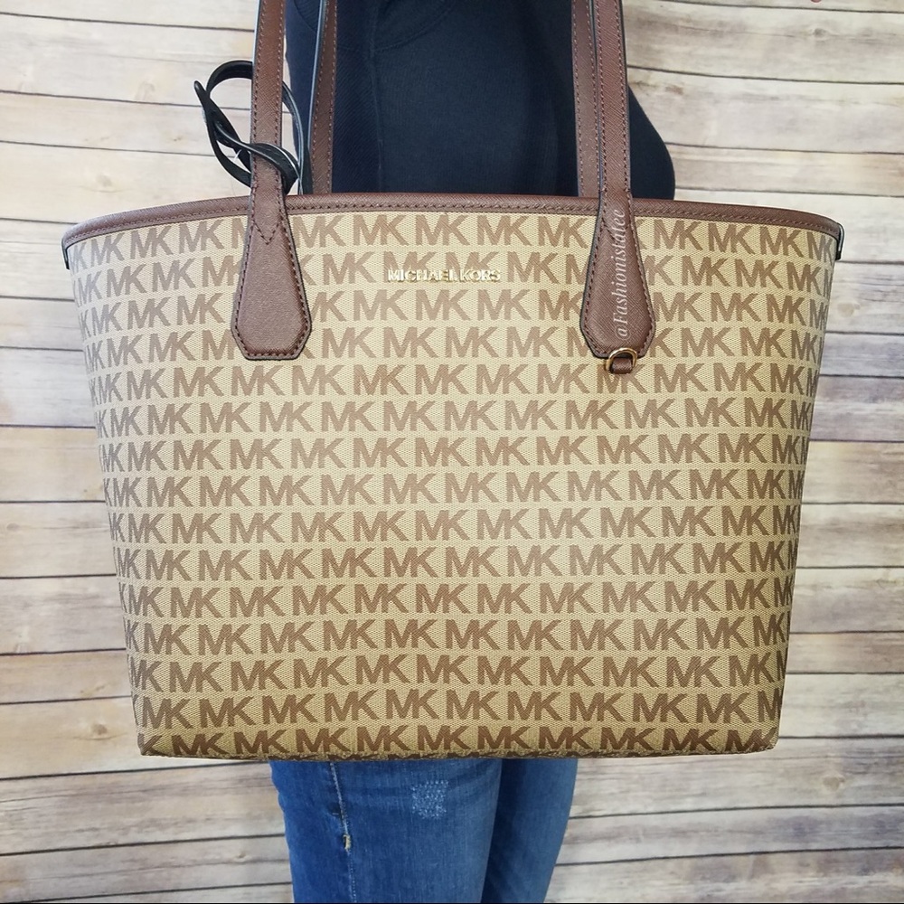 NWT MICHAEL KORS REVERSIBLE CANDY LARGE TOTE - Picture 3 of 7